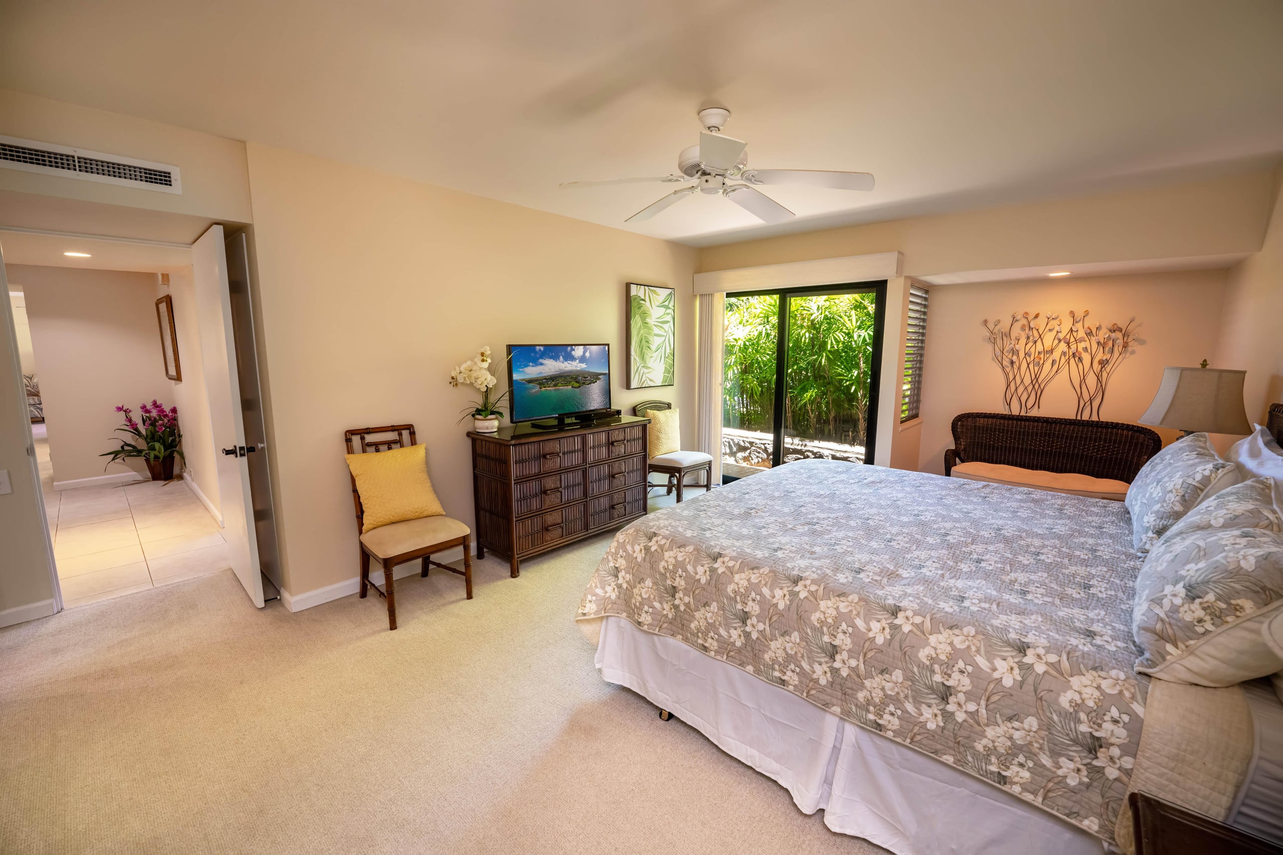Condo in Kihei · ★4.89 · 2 bedrooms · 3 beds · 2 baths - Image 31
