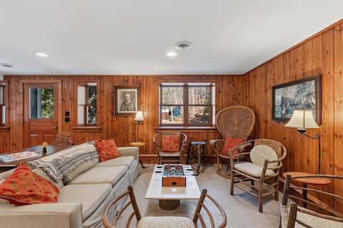 Historic cottage w/ lake access & fire pit