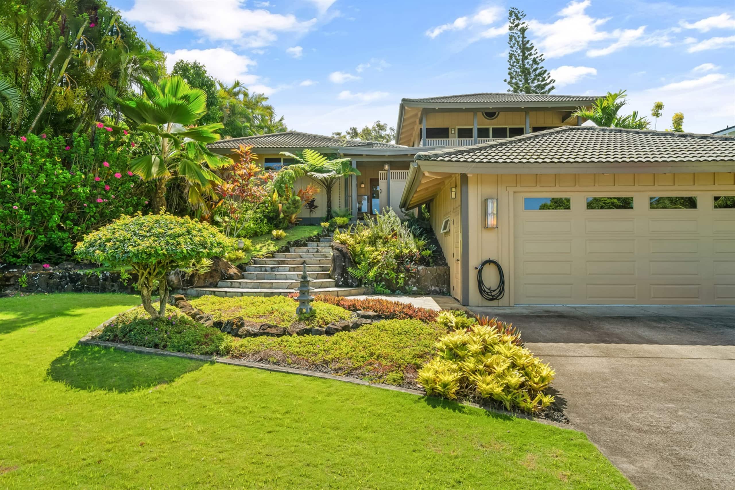 Home in Princeville · ★4.9 · 3 bedrooms · 3 beds · 3 baths - Image 1