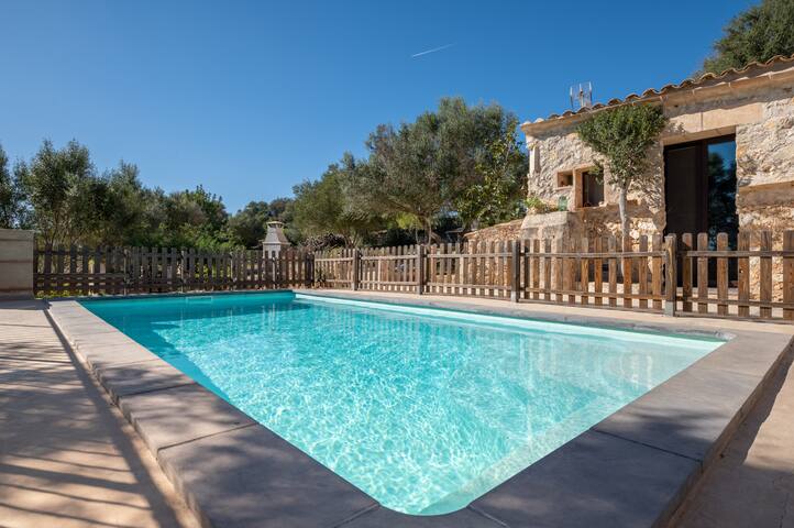 Son Pusseta gallery image 2