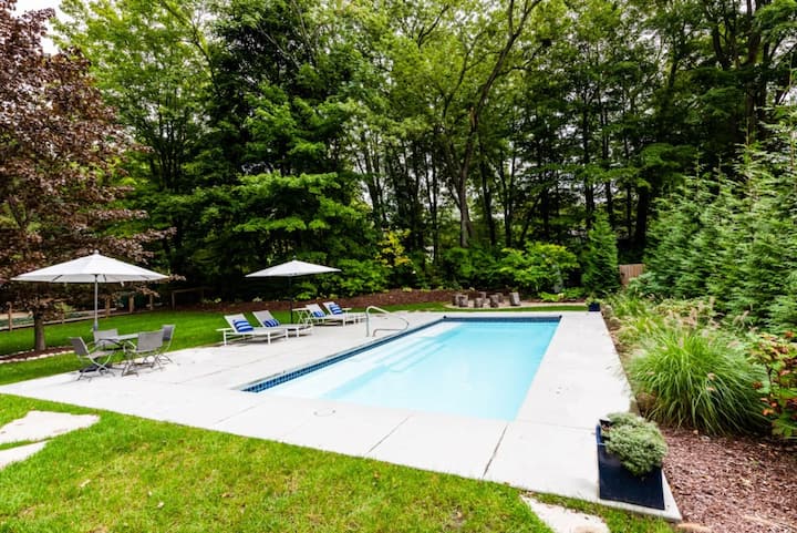 Private Pool And Association Beach! - New Buffalo, MI