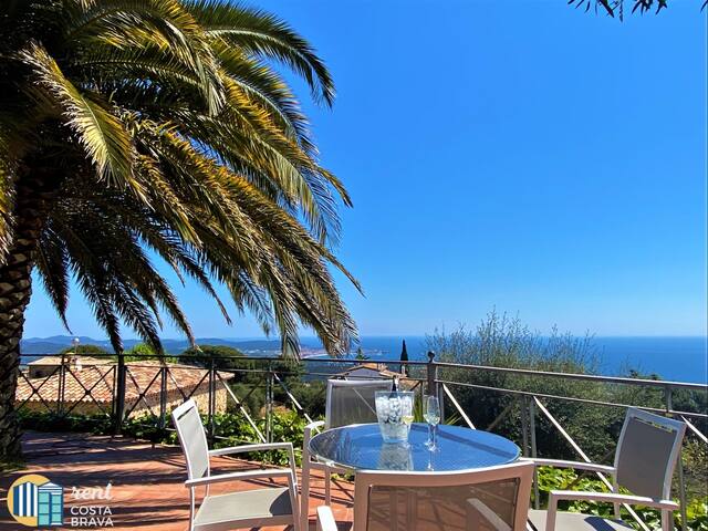 Villa Vista by Rent Costa Brava gallery image 5