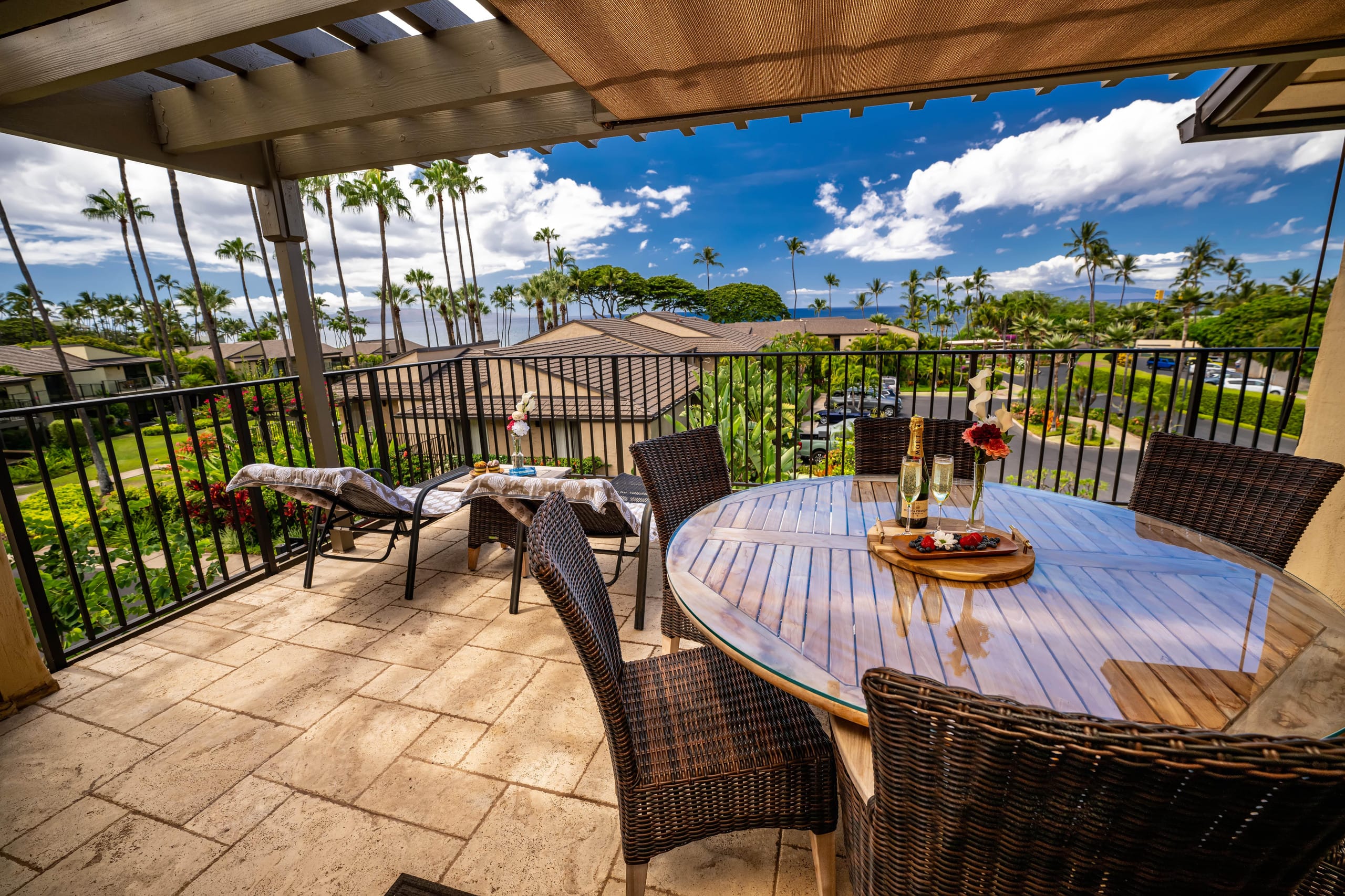 Condo in Kihei · ★4.94 · 2 bedrooms · 4 beds · 2 baths - Image 3