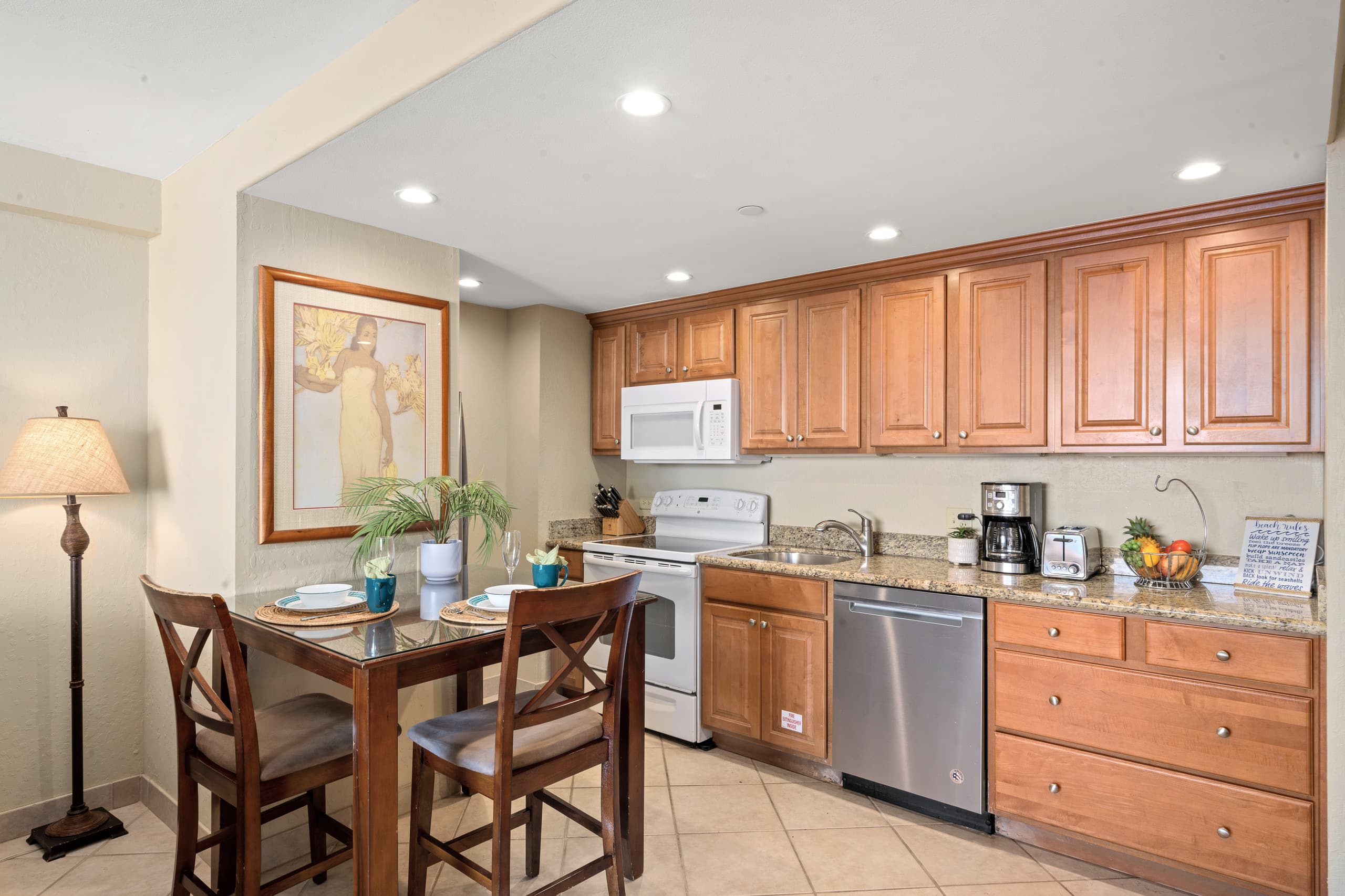 Condo in Lahaina · ★4.81 · 1 bedroom · 1 bed · 1 bath - Image 4