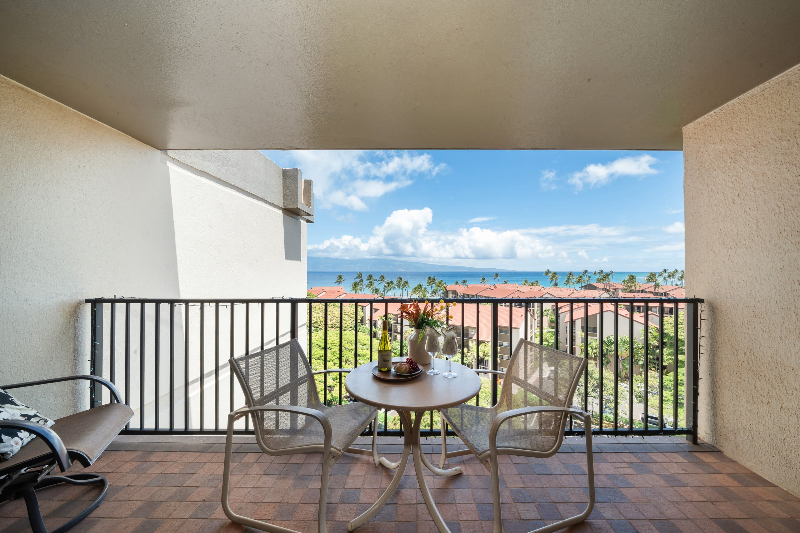Condo in Lahaina · ★4.81 · 1 bedroom · 1 bed · 1 bath - Image 8