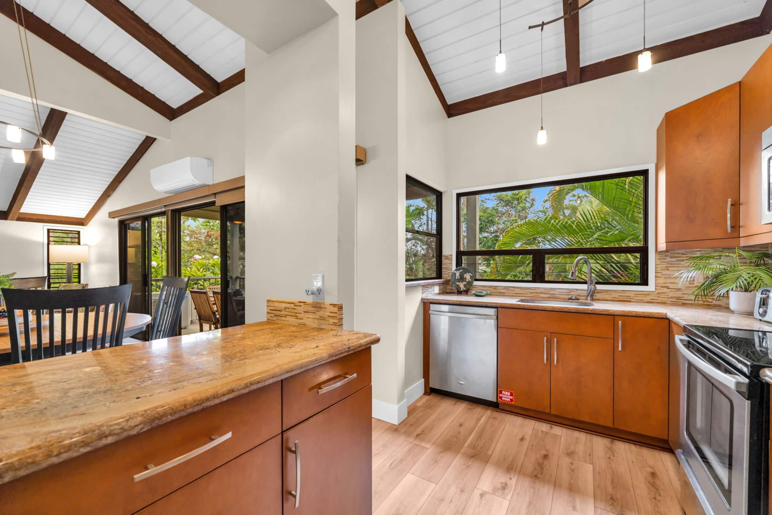 Condo in Kihei · ★4.38 · 2 bedrooms · 4 beds · 2 baths - Image 12
