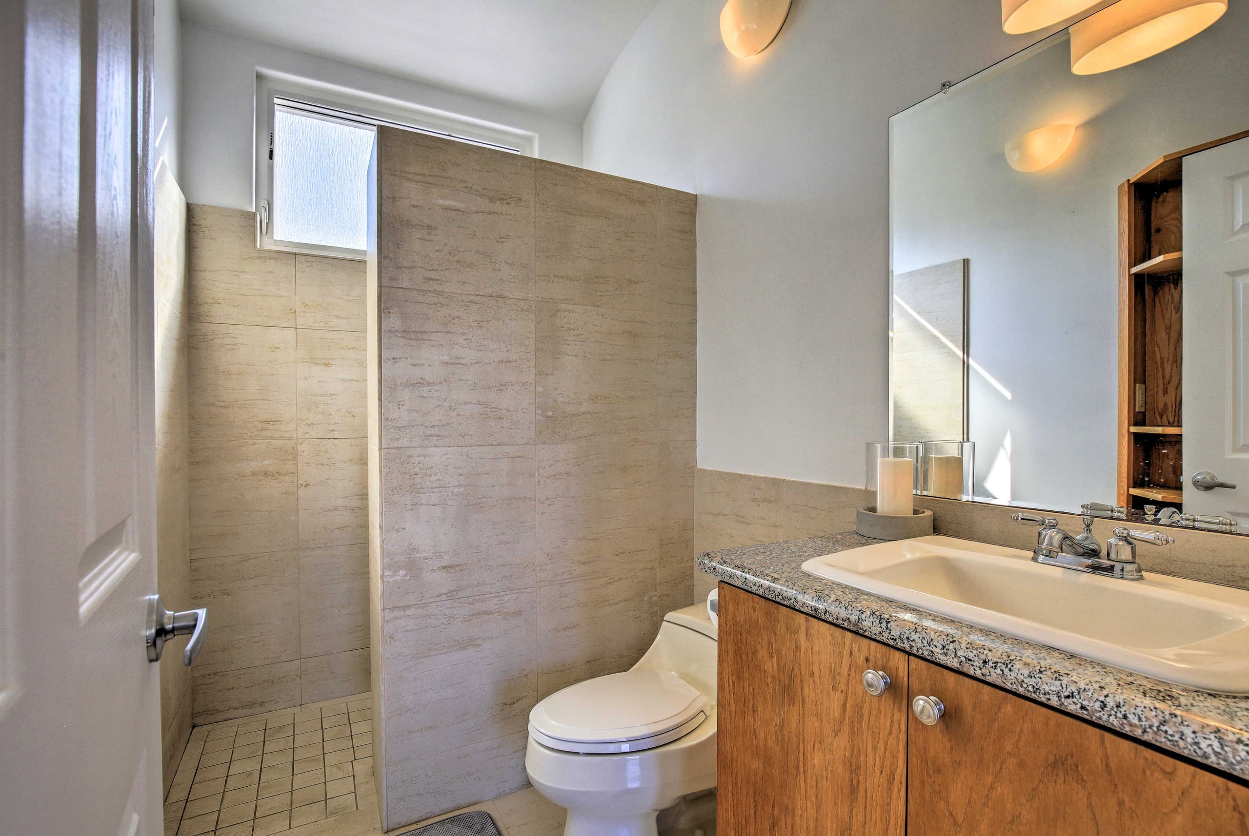 1 Mile to Magic Sands Beach: Kailua-Kona Cottage - Image 13