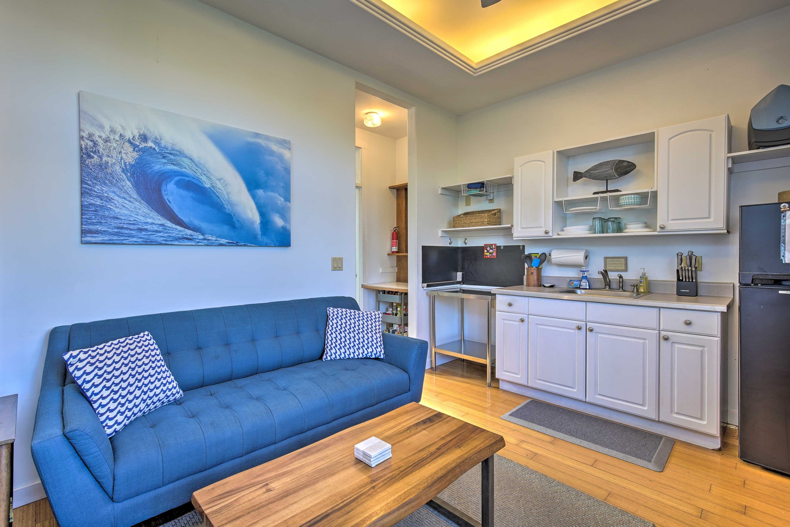 1 Mile to Magic Sands Beach: Kailua-Kona Cottage - Image 5