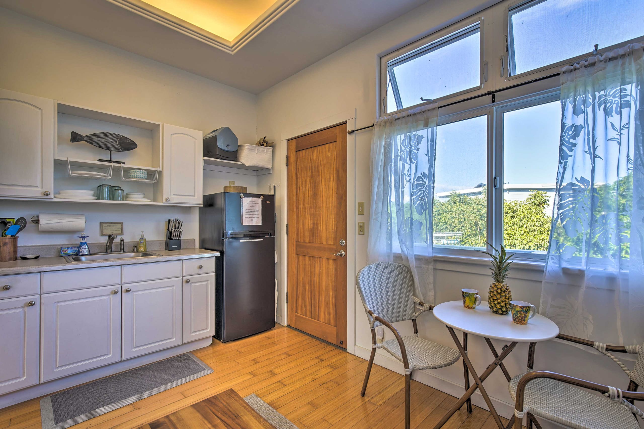 1 Mile to Magic Sands Beach: Kailua-Kona Cottage - Image 9