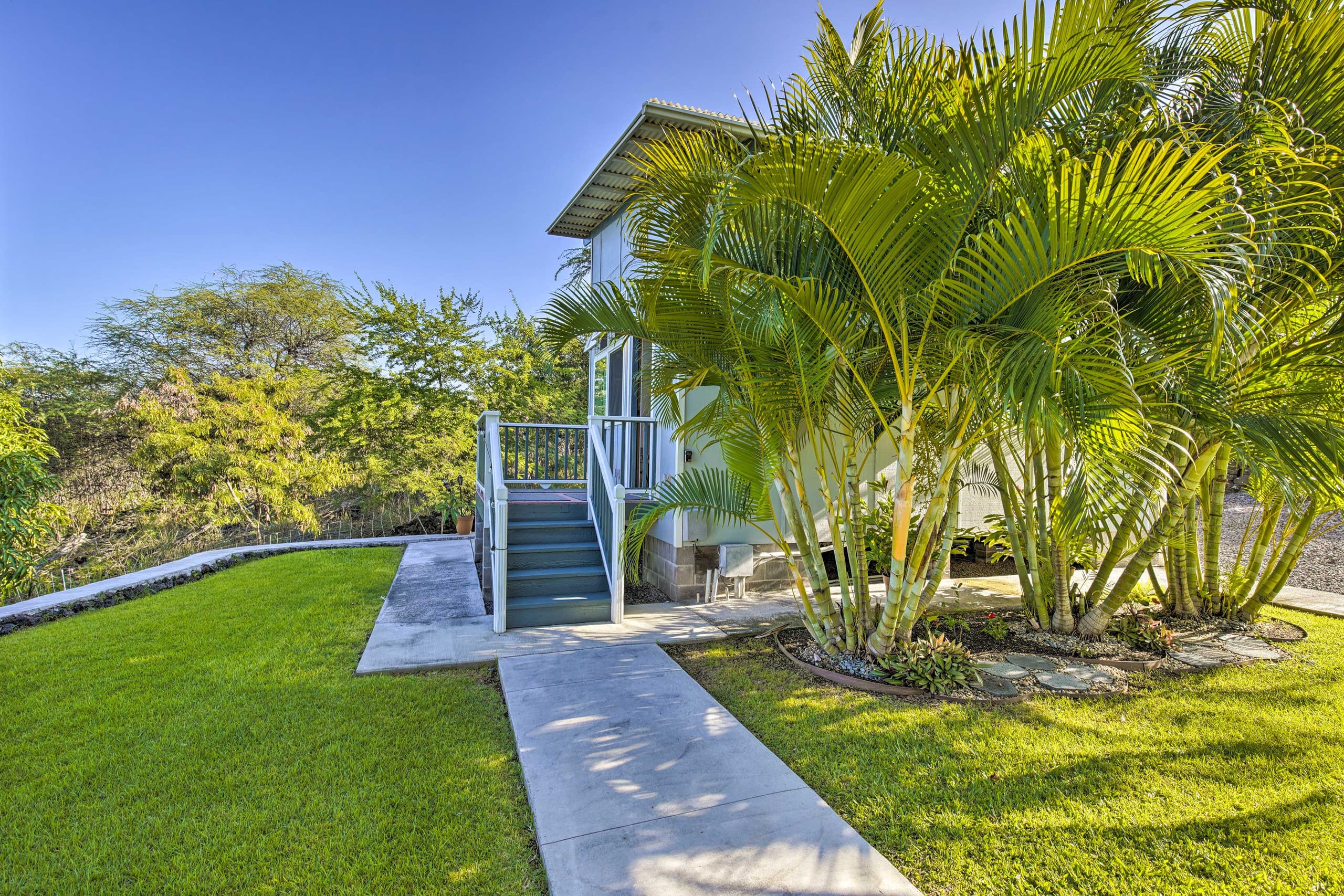 1 Mile to Magic Sands Beach: Kailua-Kona Cottage - Image 30