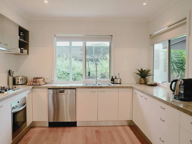 Beachcomber gallery image 5