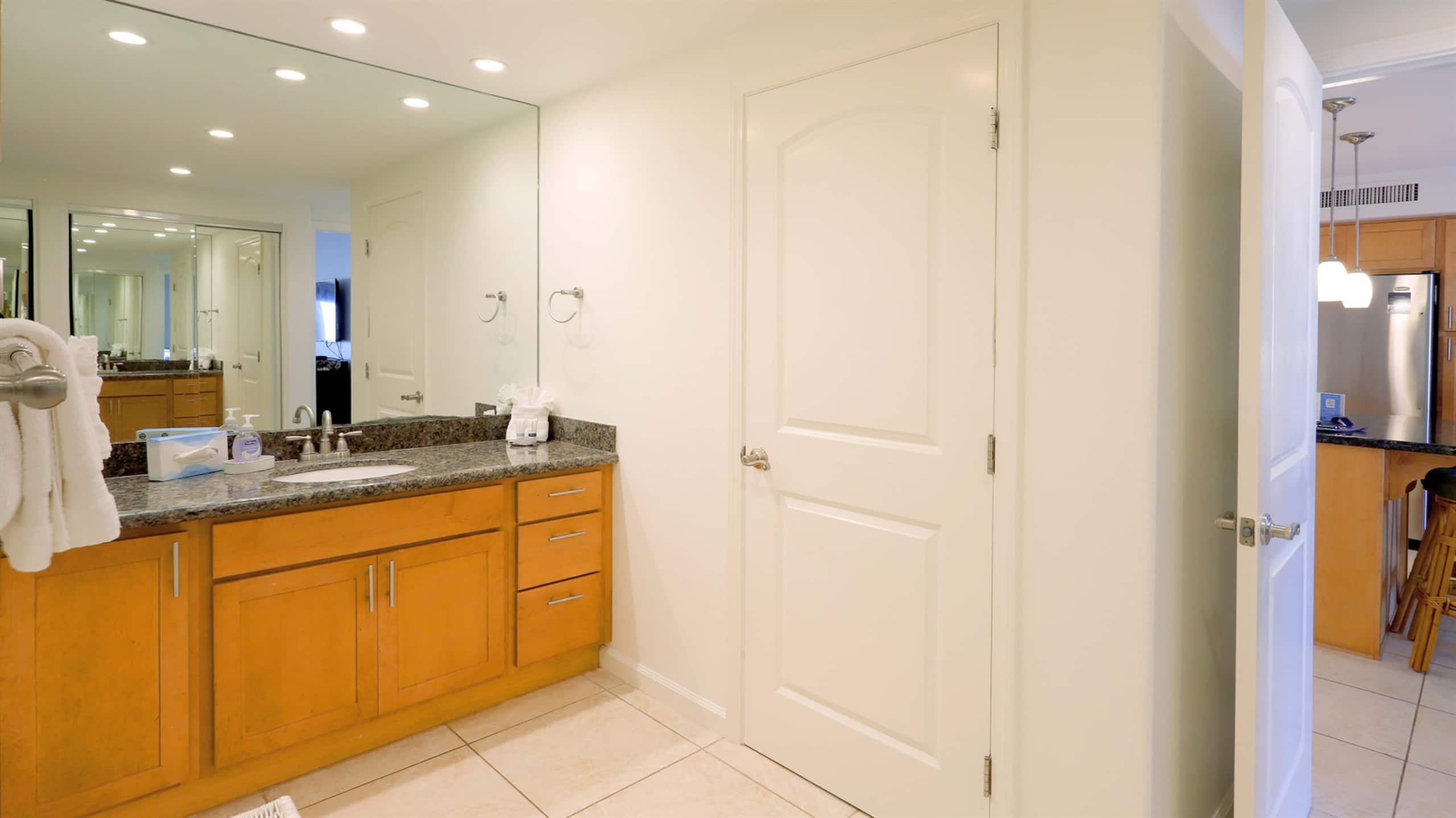 Condo in Kaanapali · ★4.81 · 2 bedrooms · 4 beds · 2 baths - Image 21