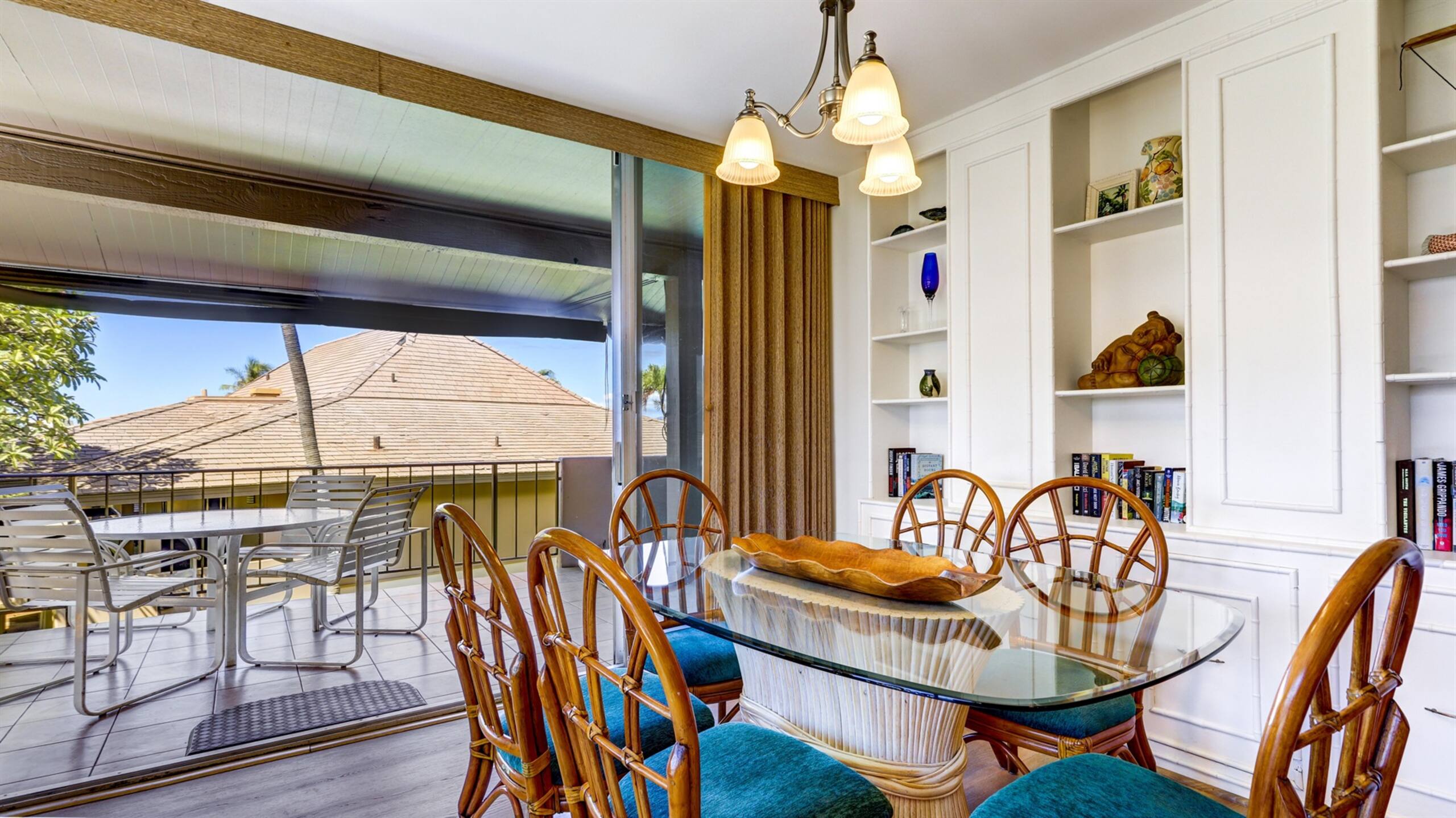 Condo in Kaanapali · ★4.81 · 2 bedrooms · 4 beds · 2 baths - Image 10