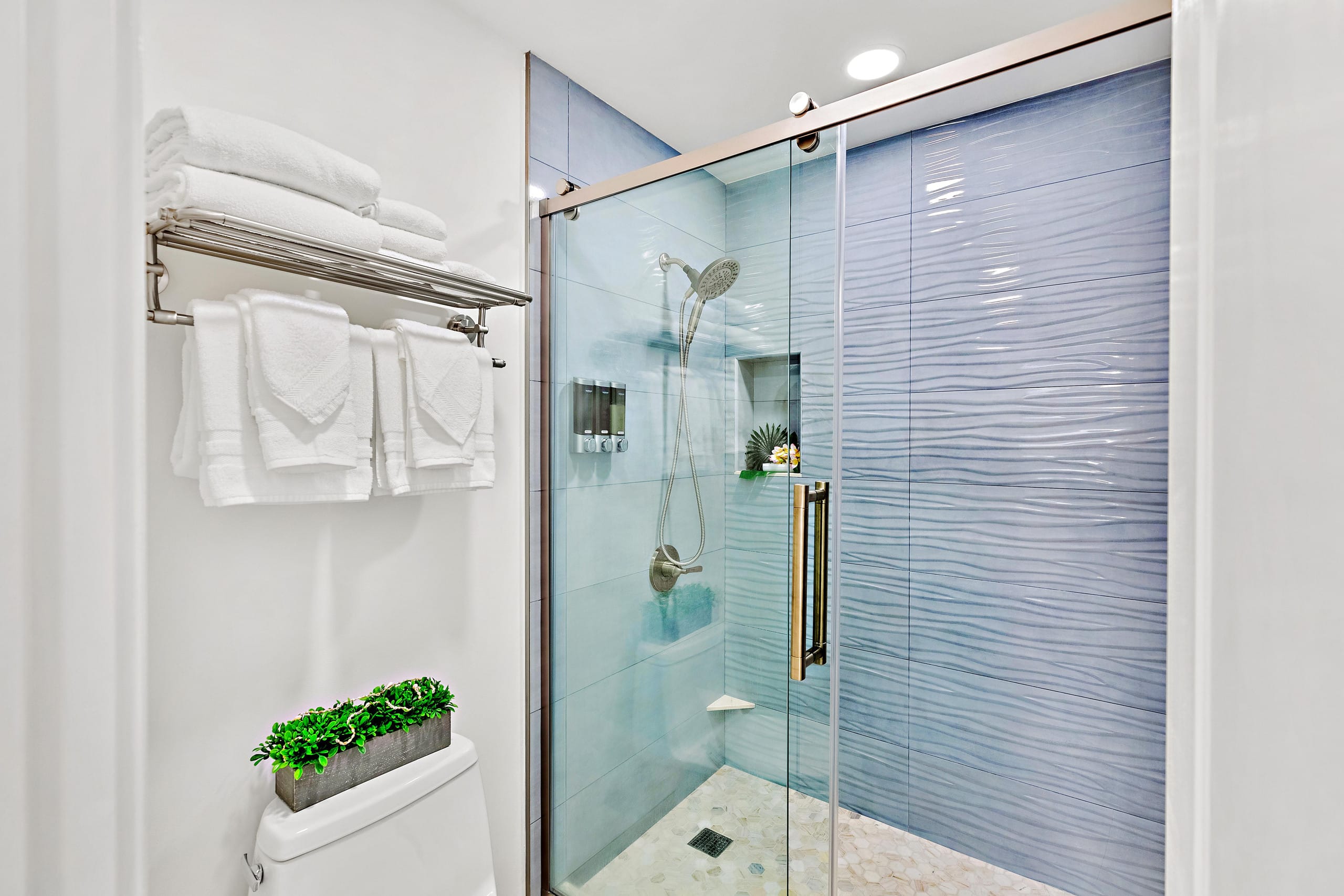 Home in Kaanapali · ★4.92 · Studio · 1 bed · 1 bath - Image 11