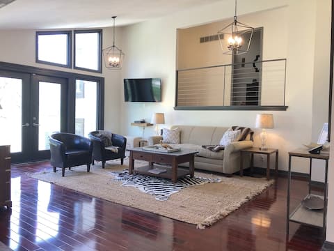 Bring One Bring All! ~ Amazing Lake Views ~ Family