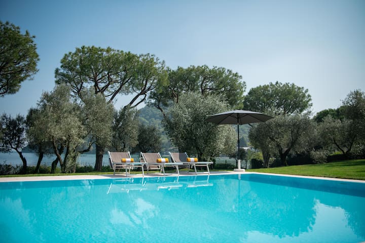 https://www.holiday-garda.com/ managed Airbnb listing 2