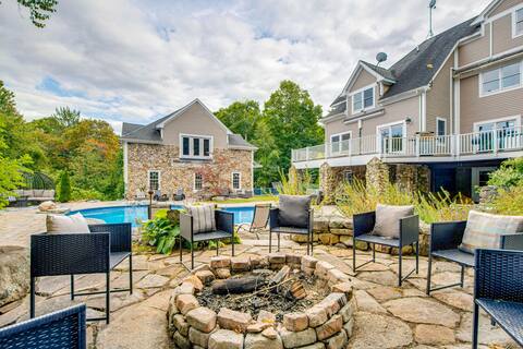 Deck For Entertaining: Belmont Group Getaway
