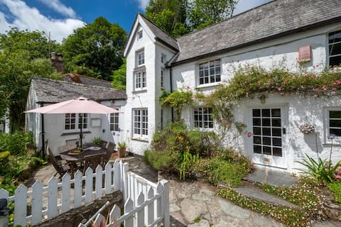 3 Bed in Helford (oc-hcwell)