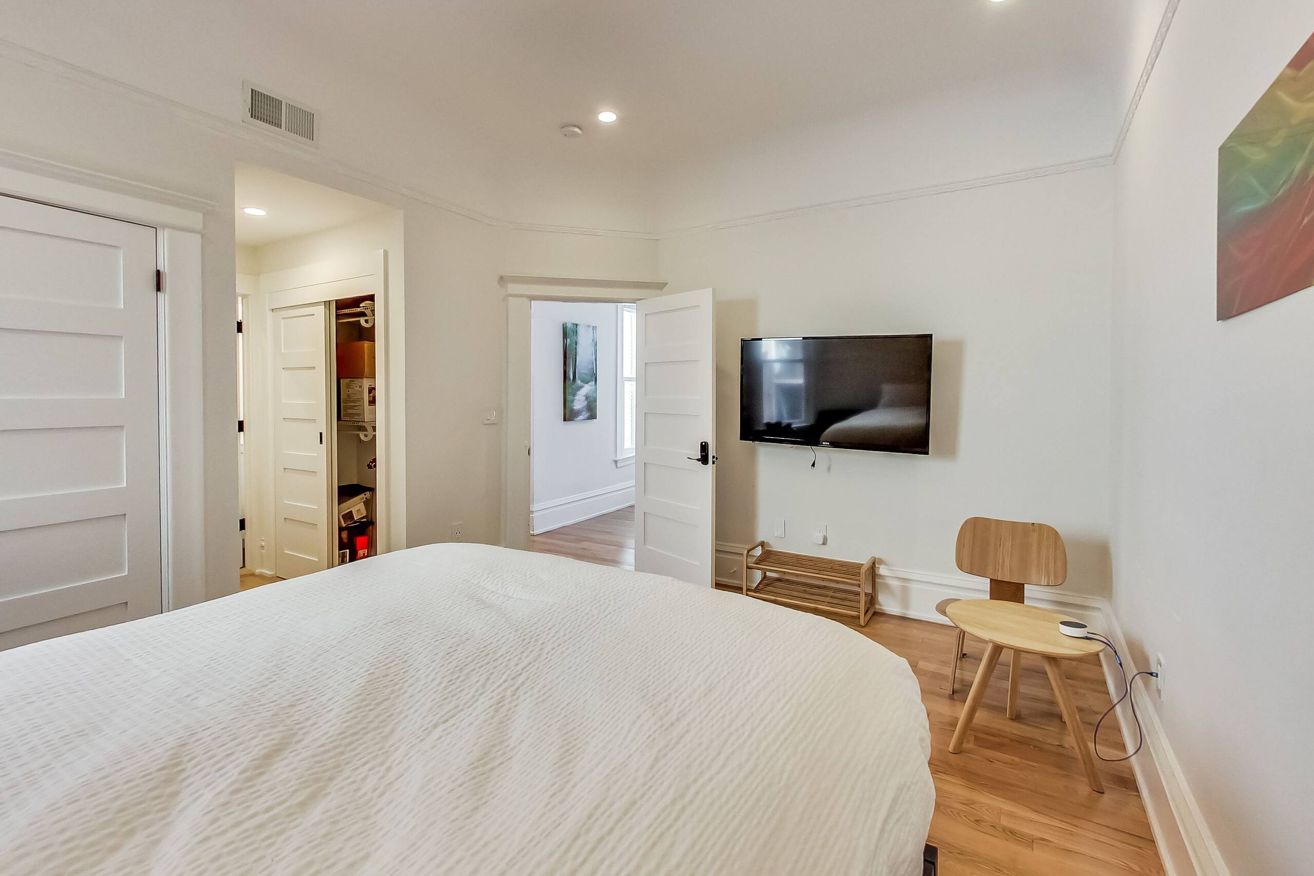 Townhouse in San Francisco · ★4.93 · Studio · 4 beds · 2 baths - Image 23