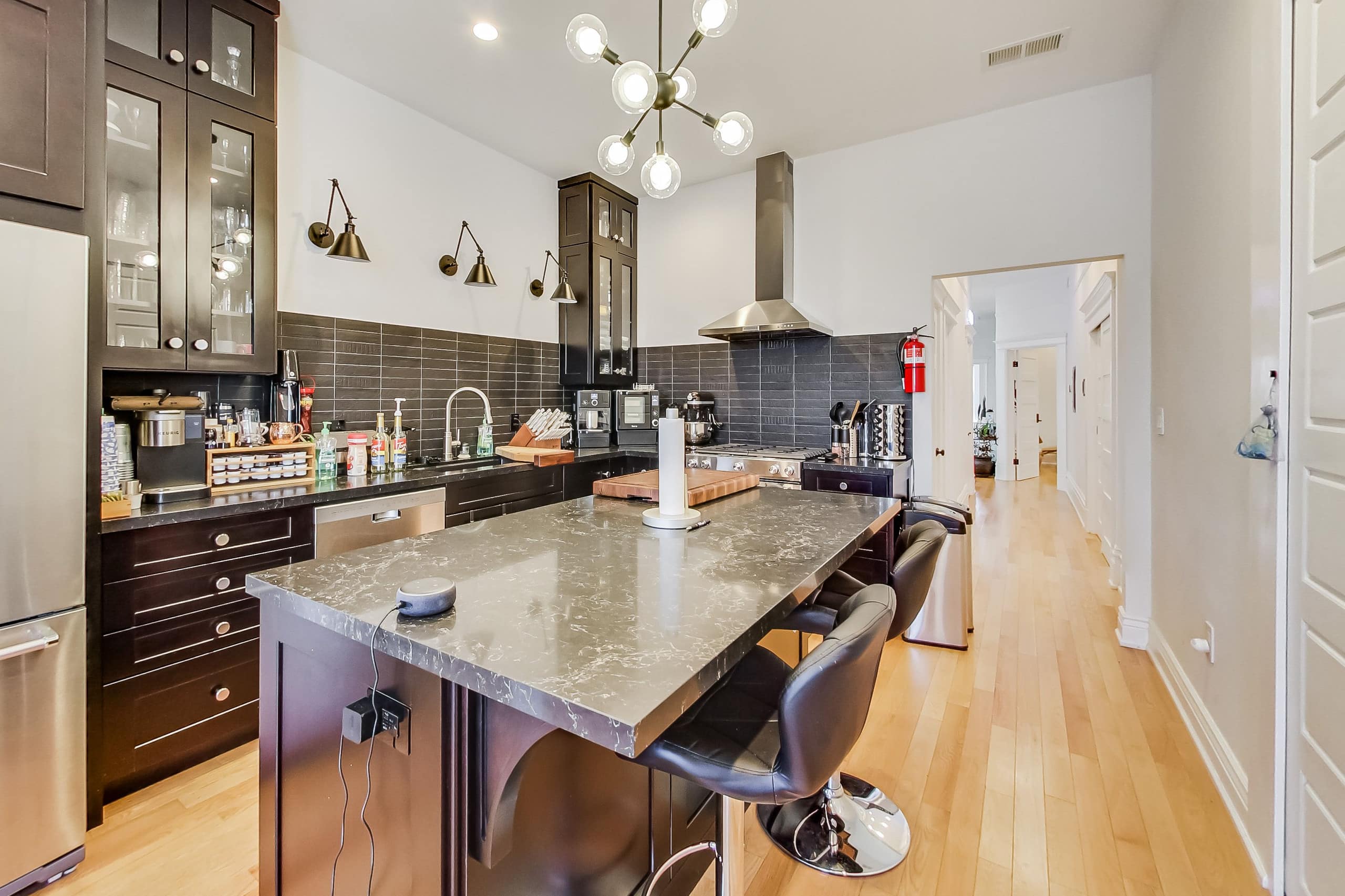 Townhouse in San Francisco · ★4.93 · Studio · 4 beds · 2 baths - Image 1