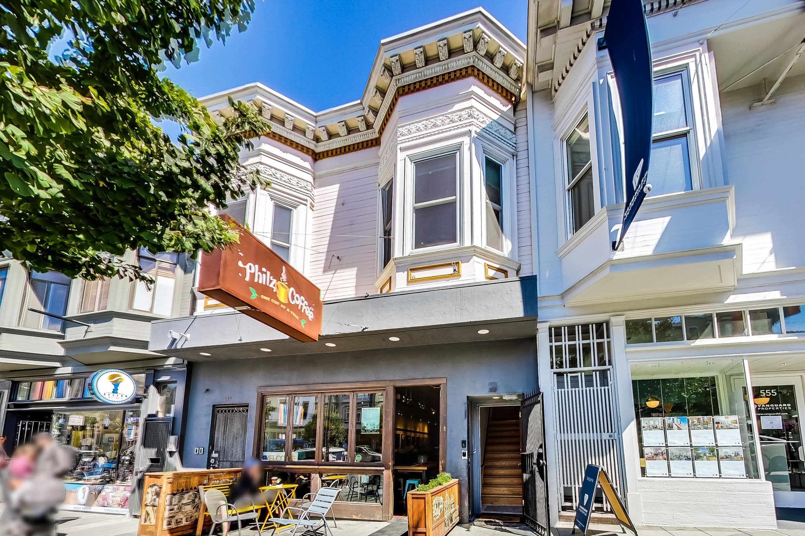 Townhouse in San Francisco · ★4.93 · Studio · 4 beds · 2 baths - Image 2