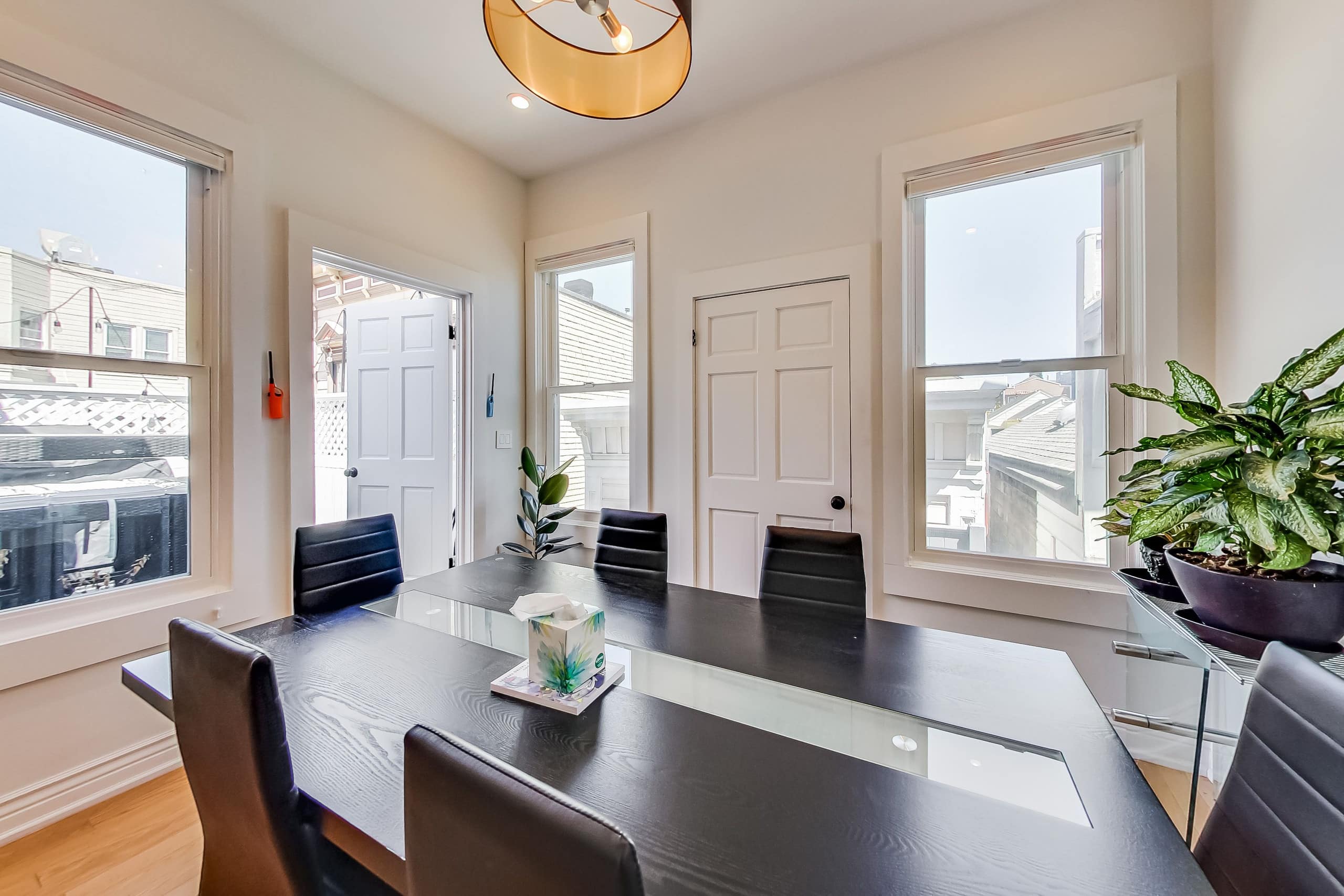 Townhouse in San Francisco · ★4.93 · Studio · 4 beds · 2 baths - Image 14