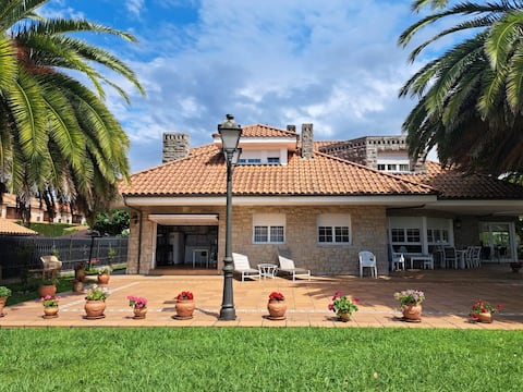 Kusi House with Private Garden in Ribadesella