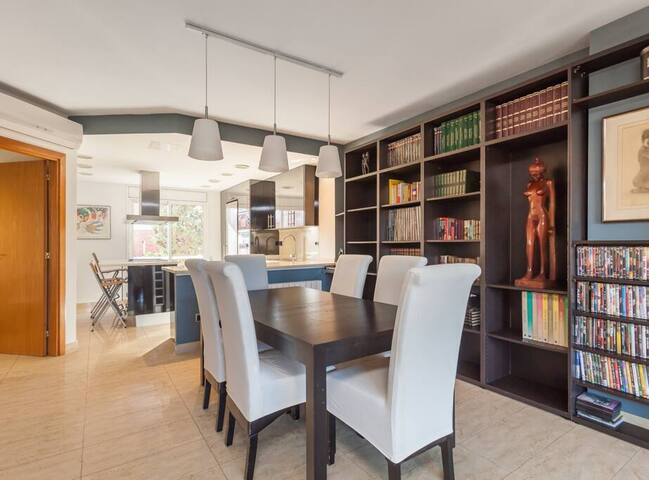 Laura Y Barbara managed Airbnb listing 2