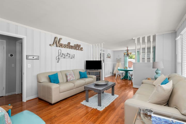 "Such a unique and fun experience. Would definitely stay again!"- February 2024