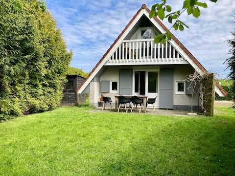 Successful Airbnb property: House Olivia 6p with private garden and close to l in Anjum Noordoost