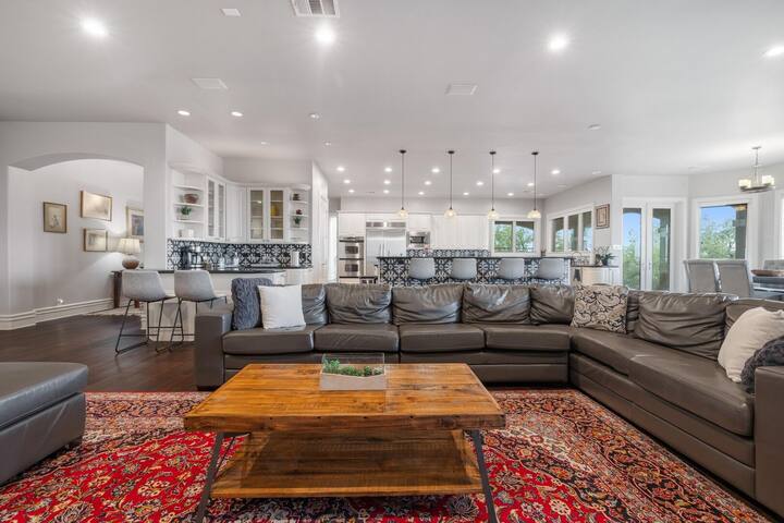 Private Pool + Incredible Views – Paisley Place gallery image 4