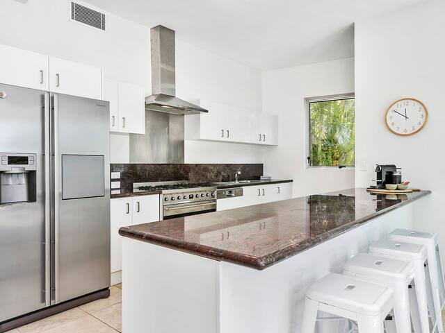 3 Baywoods – Private Little Cove Retreat gallery image 5