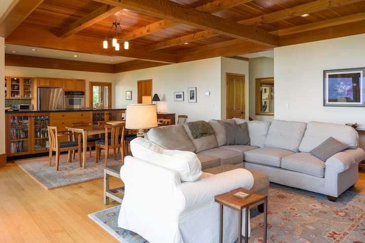 NW Vacations managed Airbnb listing 2
