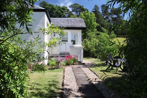 Willow Cottage - Country Cottage near the Coast