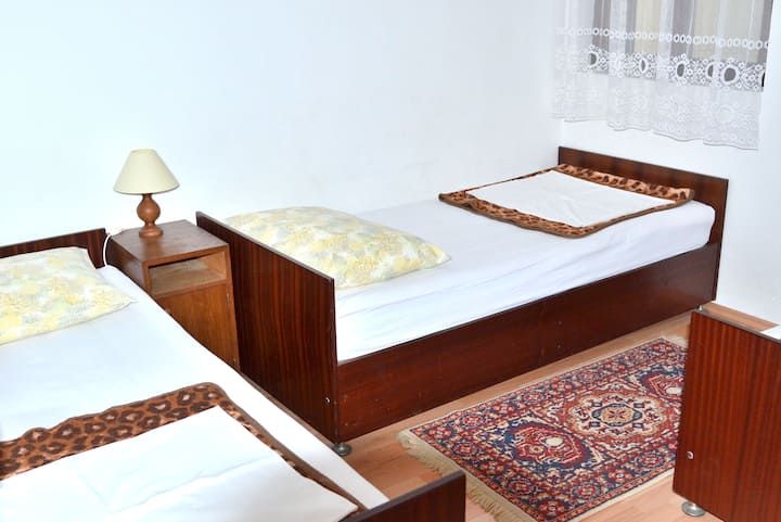 Спалня 2, площ: 9 м²