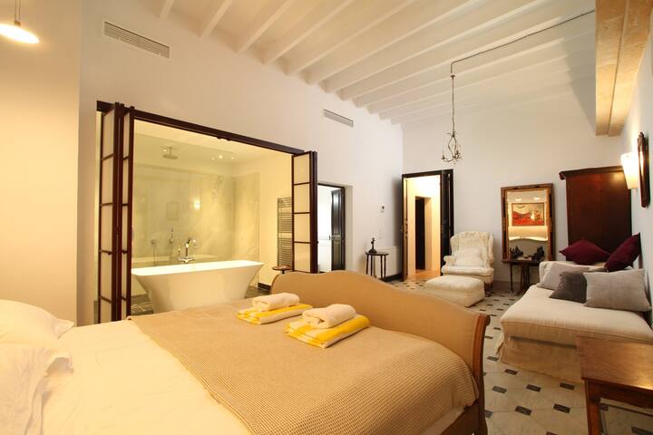 Mallorca One gallery image 3