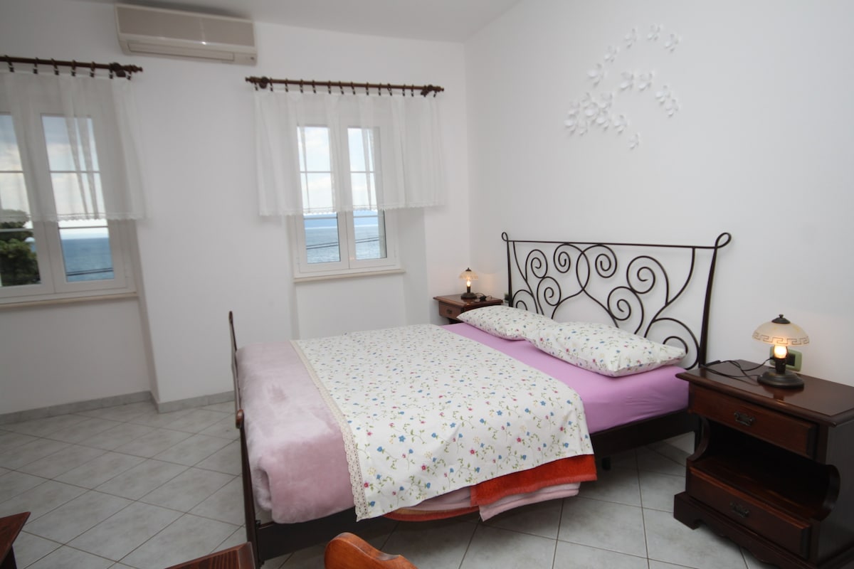 Спална соба, површина: 18 м²