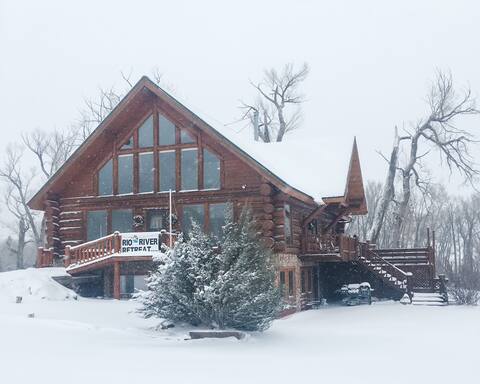 ON THE RIVER! Sleeps 25! Small weddings/ events we