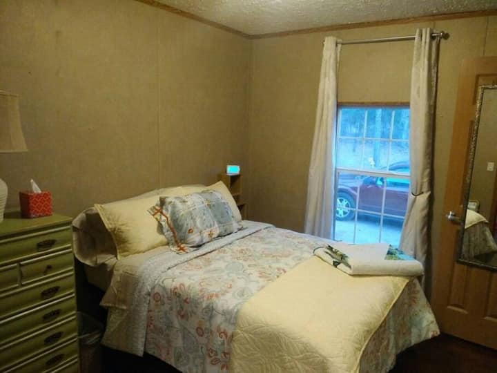 3nd Bedroom with Full Bed