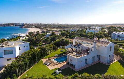 Villa Ocean Blue with stunning panoramic views