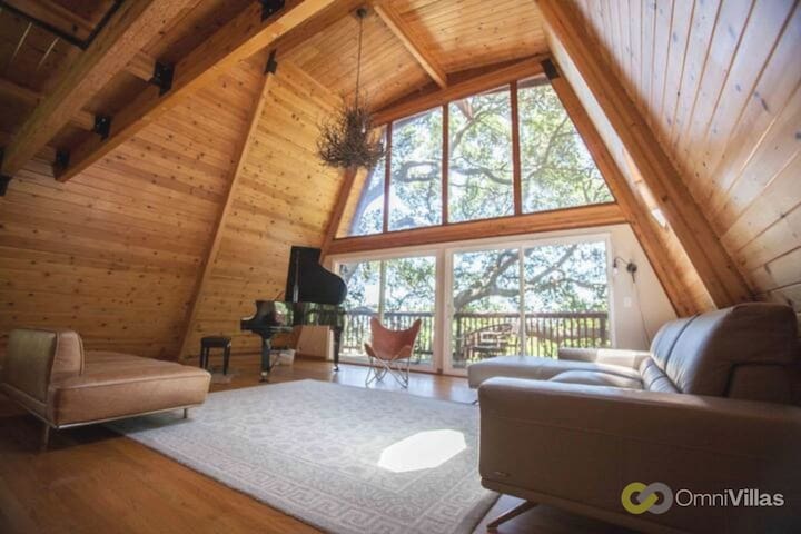 Luxurious Bayview Treehouse: Hot Tub, 15 min to SF