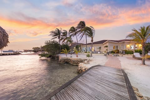 Amazing Sunsets! Beachfront 4BR w/ Pier, Kayaks