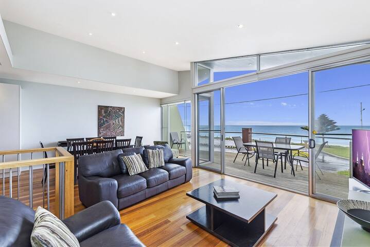 Il Mare, East Beach Townhouse gallery image 4