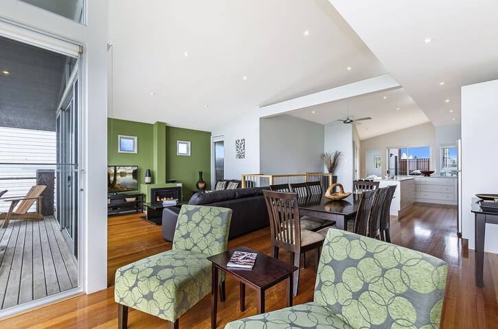 Il Mare, East Beach Townhouse gallery image 5