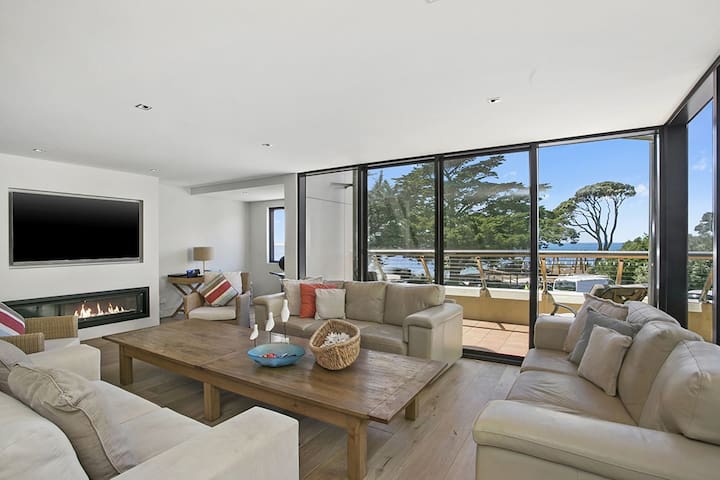 Cetacea – Point Lonsdale gallery image 3