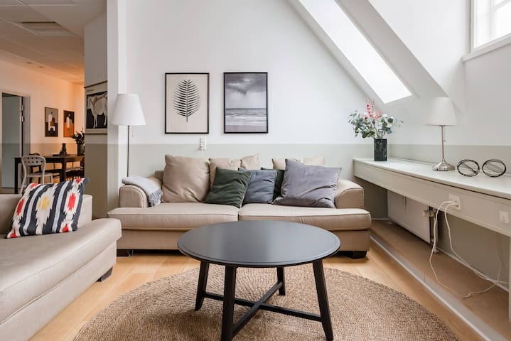 Kings Garden 1 by Daniel&Jacob’s