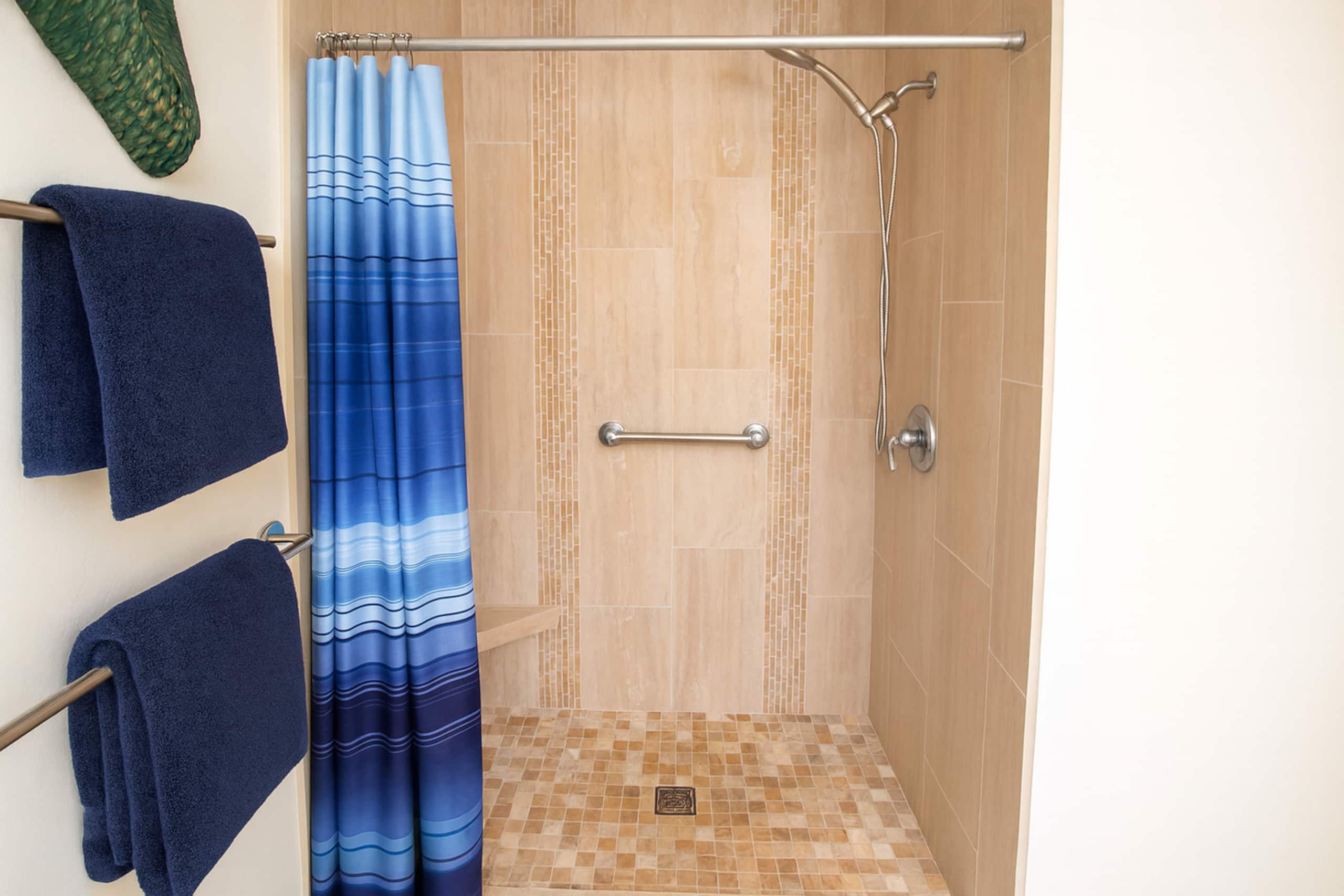 Condo in Kihei · ★4.79 · 2 bedrooms · 3 beds · 2 baths - Image 15