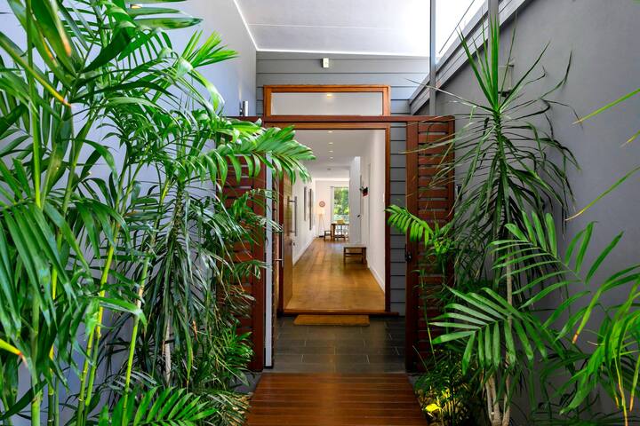 Stonecutters 2 gallery image 5