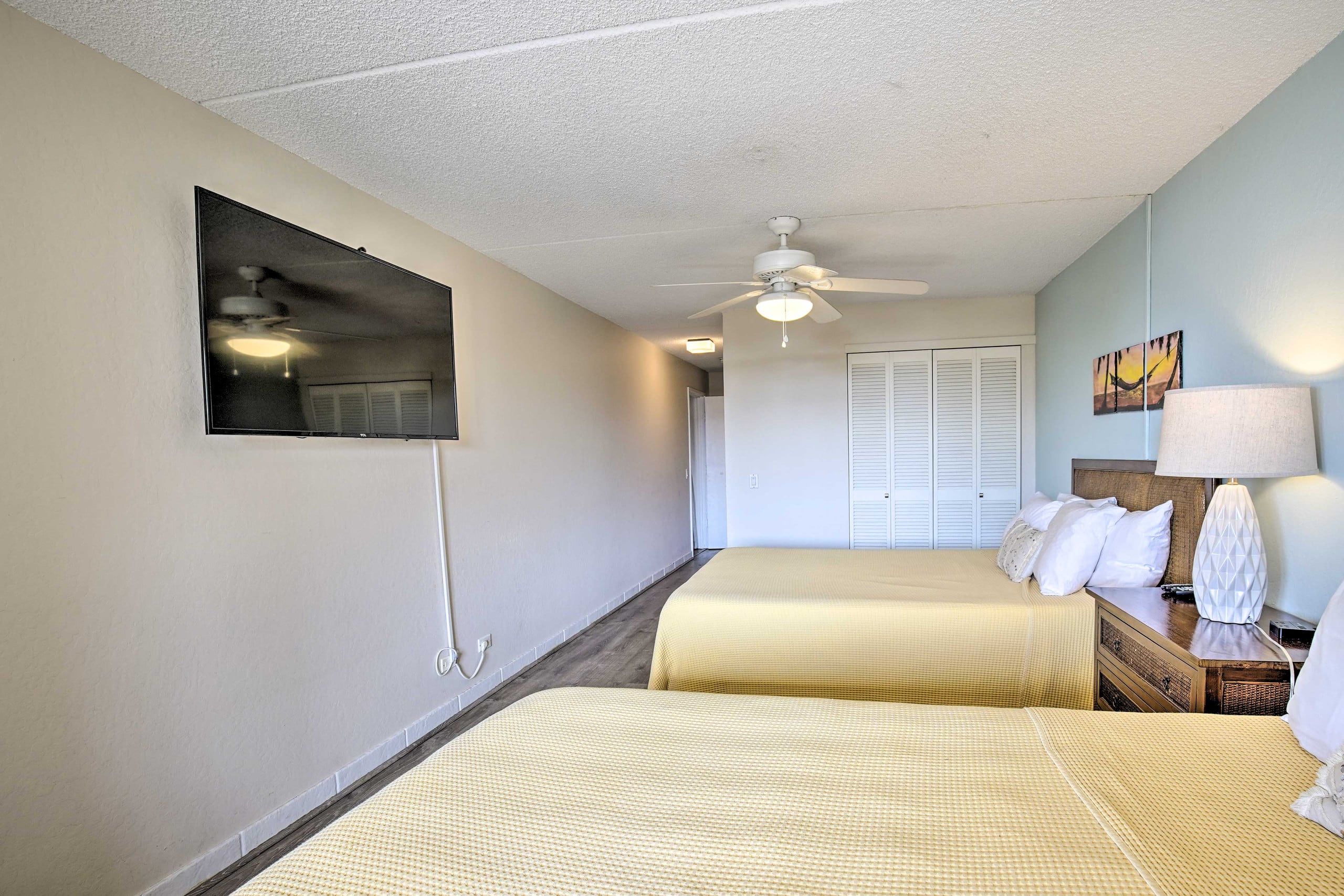 Condo in Kailua-Kona · ★4.6 · 2 bedrooms · 3 beds · 3 baths - Image 20