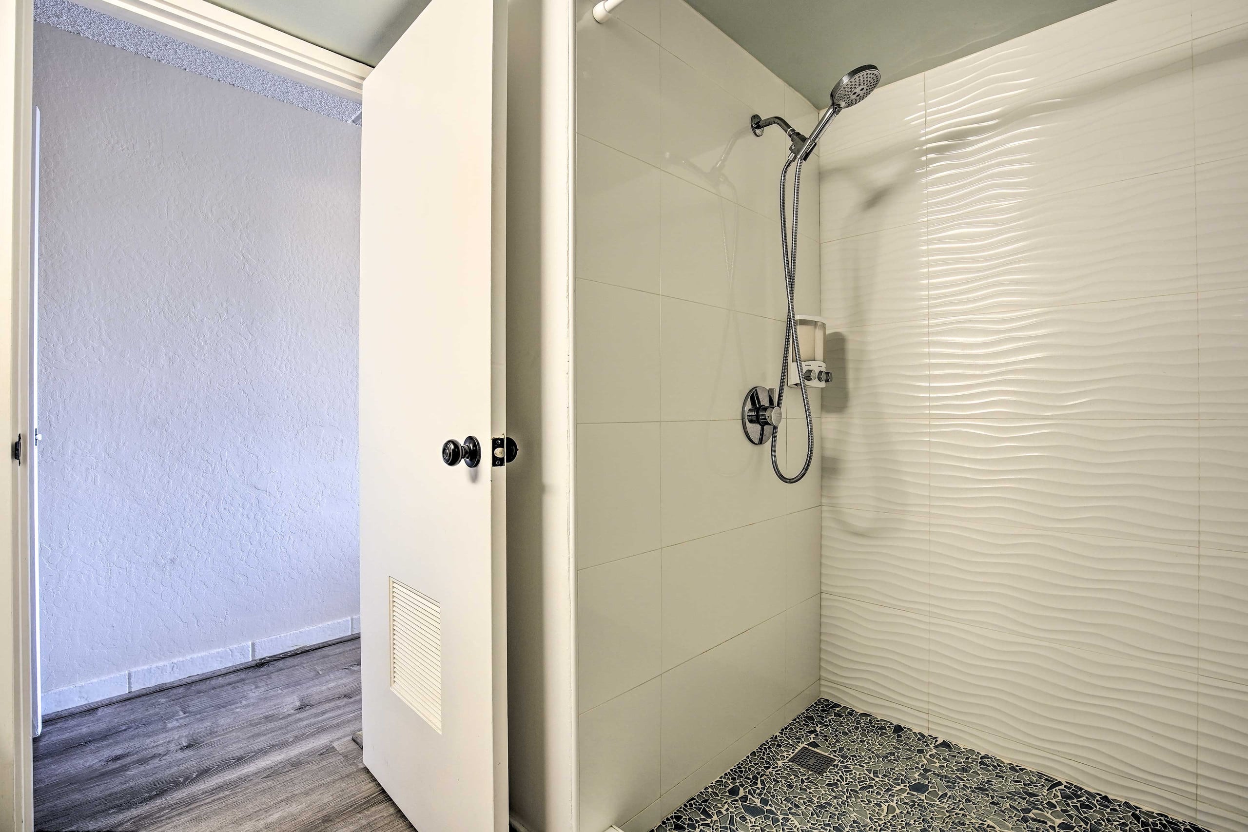 Condo in Kailua-Kona · ★4.6 · 2 bedrooms · 3 beds · 3 baths - Image 22